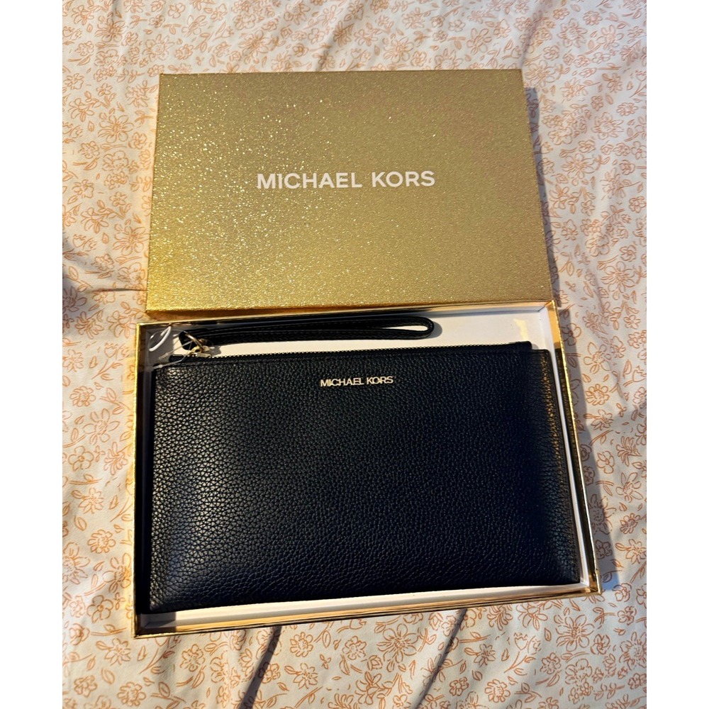 Michael Kors Jet Set Black Zip Wristlet Clutch w/ Logo, Card Slots & Strap